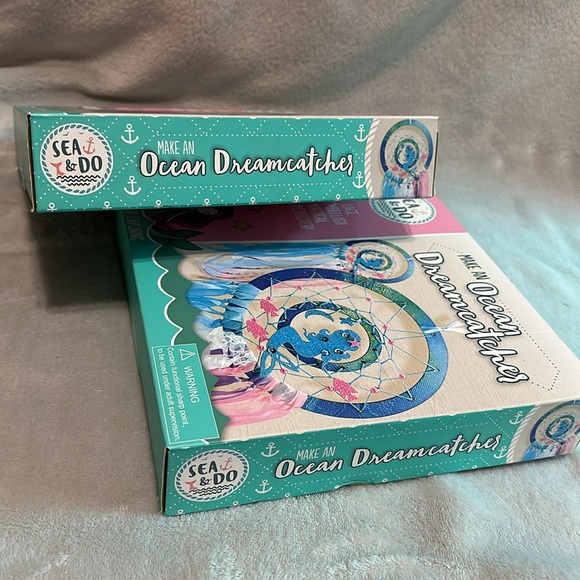 Make An Ocean Dreamcatcher - Picture 3 of 4